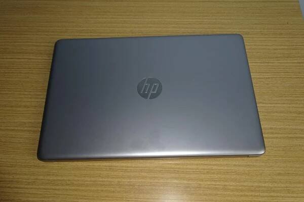 Notebook HP 255 G7 - Počítače a hry