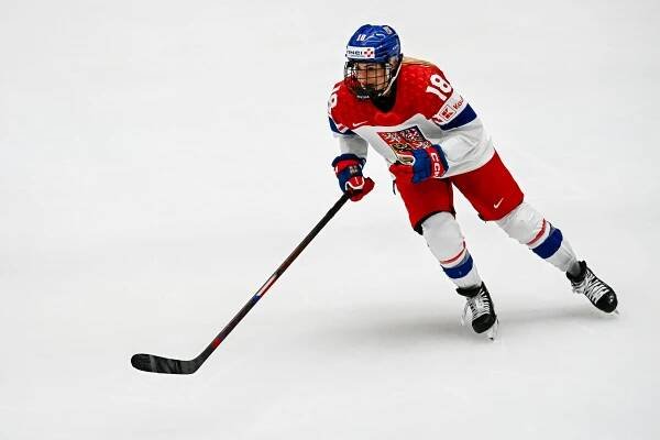 Michaela Pejzlová | České hokejistky v semifinále statečně bojovaly proti Američankám. Nakonec favoritkám podlehly 1:2