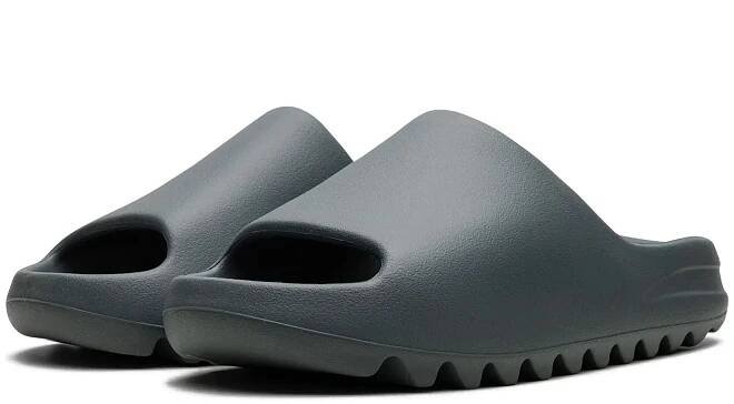 Značka Yeezy | Stuffsell | Sneakers a oblečení