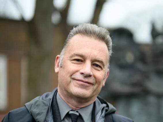 Chris Packham's summer warning to dog owners of danger that 'could lead to blindness'