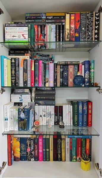 book stack on Tumblr