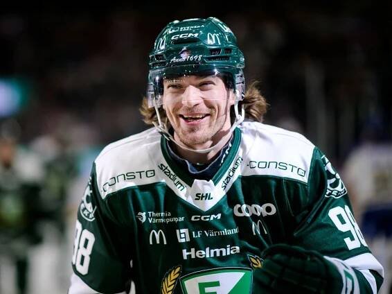 Slováci na něj mají pifku, teď Studenič válí ve Švédsku: Tomášek má na NHL