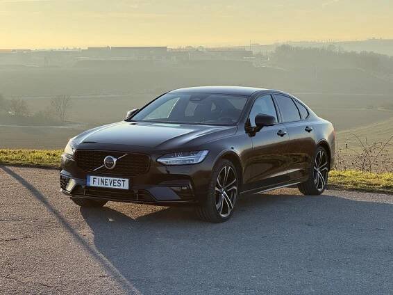 Volvo S90 B5 AWD Diesel Plus Dark 360kam