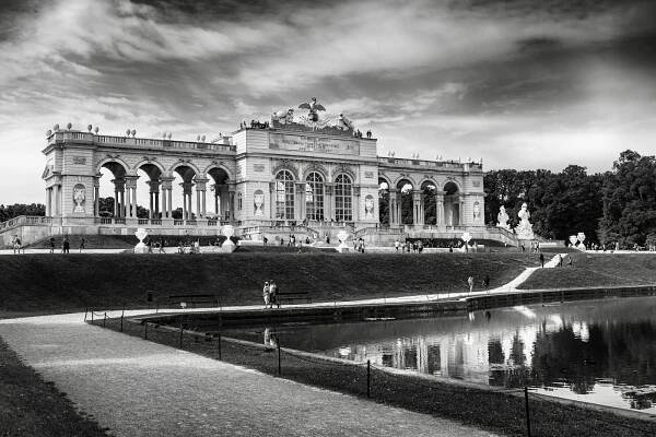 Vienna City Pass vs Vienna Travel Card - Price & Review