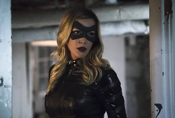 Katie Cassidy Is Staying In The Arrowverse