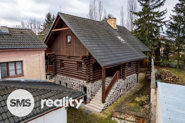 Prodej dvou rodinných domů v Nučicích u Prahy | SMS reality s.r.o.