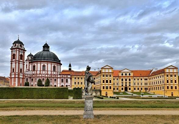 Soubor:Jaroměřice zámek 7 (2).jpg – Wikipedie