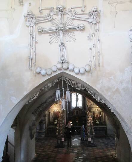 Kutná Hora, Hřbitovní kostel Všech Svatých s kostnicí, Kutná Hora - Sedlec | Církevní turistika