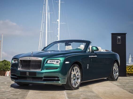 Rolls-royce představil smaragdem vykládaný Dawn | Autanet.cz 
