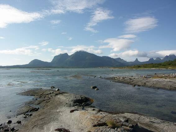 Finnøya, Nordland