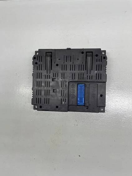 FIAT LANCIA MODUL CENTRÁLA BLUE&ME 51847416