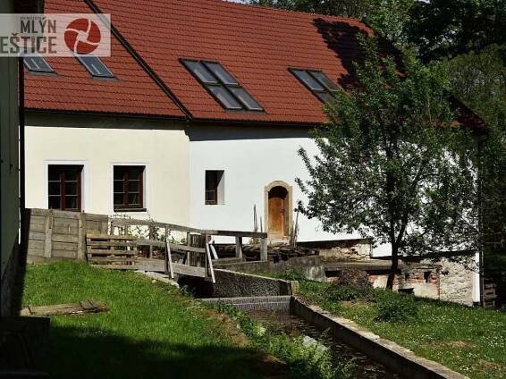 Třeštický mlýn, ubytování Třeštice