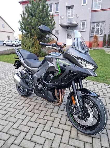 Kawasaki Versys 1100 model 2025