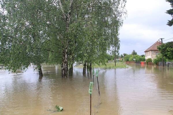 povodeň - 2.6.2013 - povodeň - 2.6.2013 - Oficiální stránky Obce Chomutice