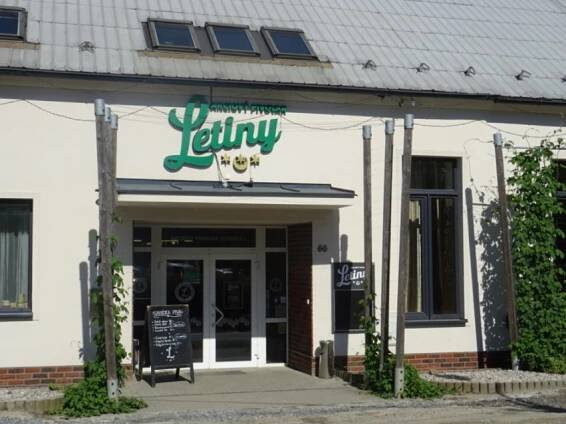 KLUB PŘÁTEL KLATOVSKA : Na vrcholek skály u Bzí 20.5.2018