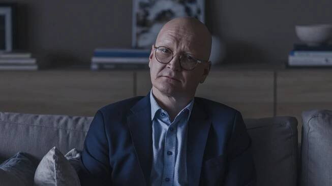 Eroja ja sovintoja - Ettei sitten vanhana kaduta - Z filmu - Janne Reinikainen