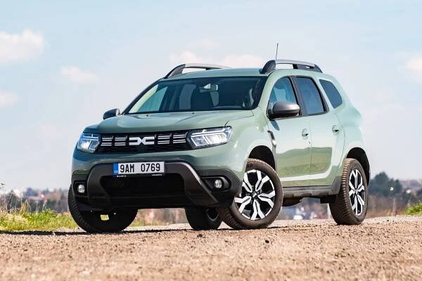 Test Dacia Duster 1.3 TCe 4×4: Co všechno vylepšila modernizace, a na co se stále nedostalo?