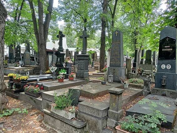 Místo posledního odpočinku: Bazary plní nabídka hrobů na pražských hřbitovech
