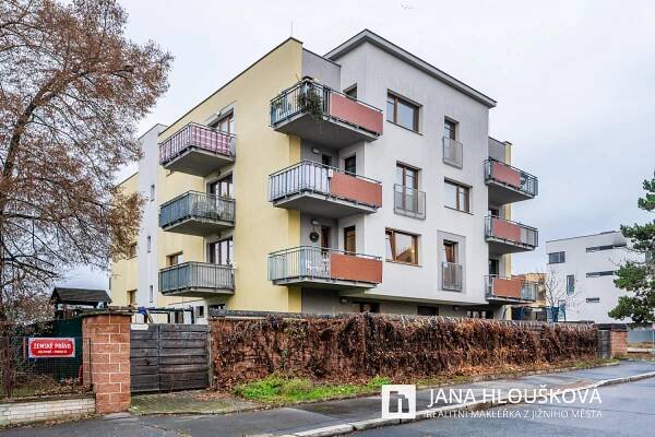 Prodej Byt 2+kk, Zemské právo, Praha 10 - Hostivař