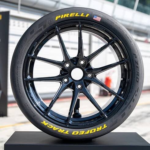 Pirelli Launches New P Zero Trofeo Track Tyre Built For U.S. Track Enthusiasts - Tyre Reviews And Ratings