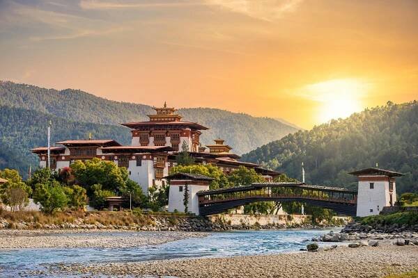 Obraz na plátně The famous Punakha Dzong in Bhutan