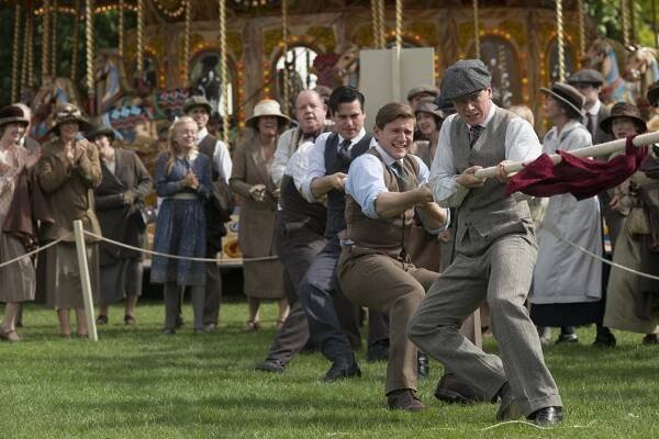 Panství Downton - A Journey to the Highlands - Z filmu - Robert James-Collier, Allen Leech, Ed Speleers