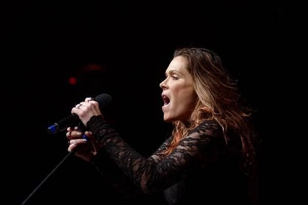 FOTOREPORT: Beth Hart ve Foru Karlín v Praze – Kulturio.cz
