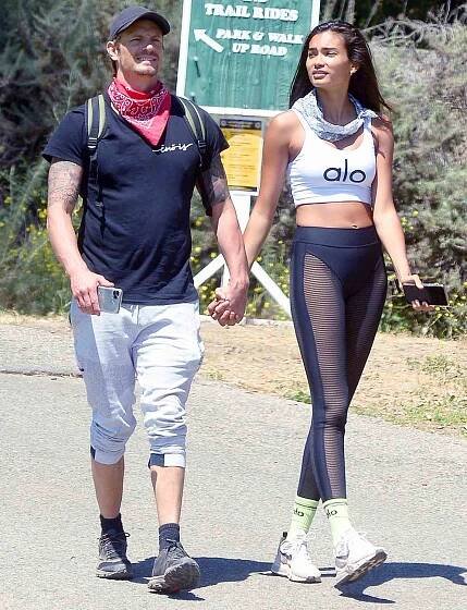 Joel Kinnaman and Kelly Gale go for a Hike in the Santa Monica Mountains.