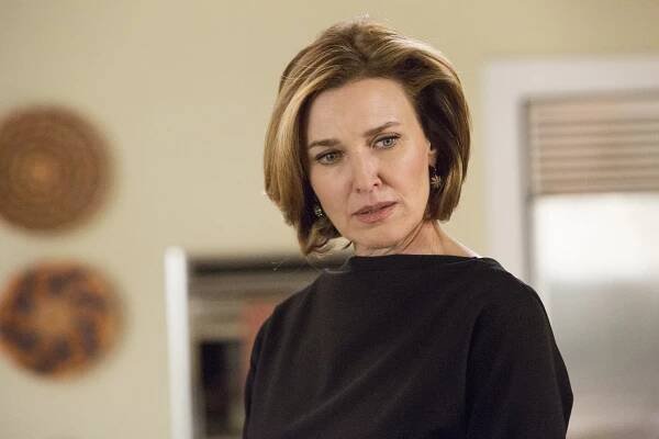 Dallas - Hurt - Z filmu - Brenda Strong