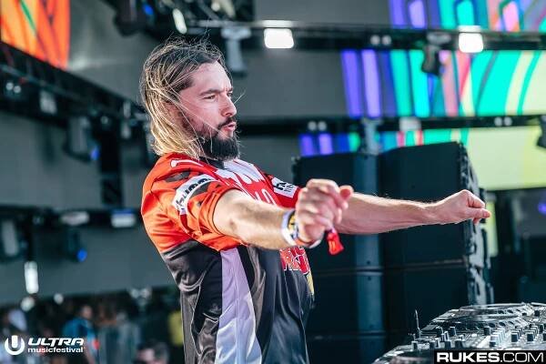 Axwell Addresses Recent Swedish House Mafia Cancellations - "We Had A Reason" | Your EDM
