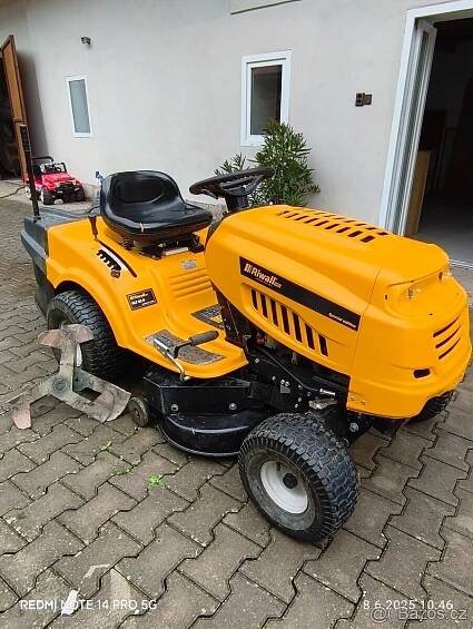 zahradní traktor - Jičín