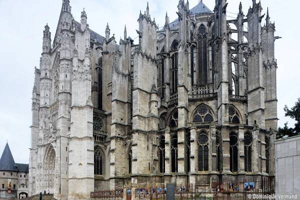 La cathédrale vue du sud-est (2015)