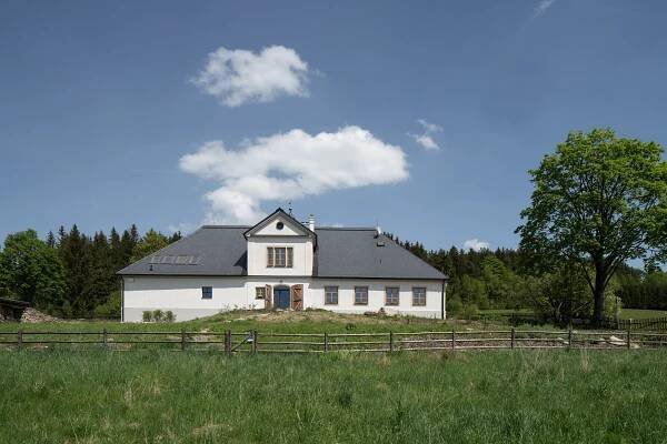 Dům sklářského mistra, České Milovy | Cuboid architekti