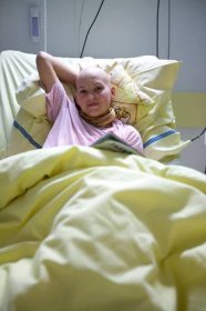 Lucka (17) se poprala s rakovinu kyčle: Učím se znovu chodit!