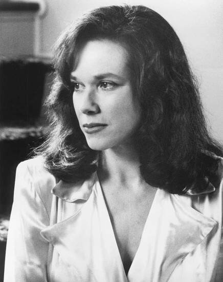 Barbara Hershey in her role in 'The Public Eye' (1992) Wallpaper