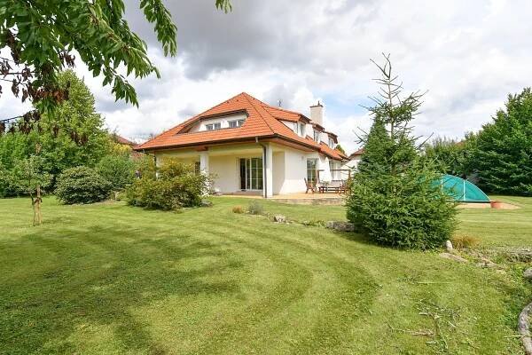 K Potoku, Hovorčovice - Praha-východ | Pronájem, Rodinný dům 5+kk, 335 m²