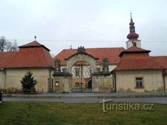 Dalešice - Zámek
