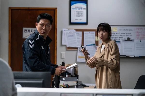 Hoon Park, Ki-joo Jin - Midnight - Z filmu
