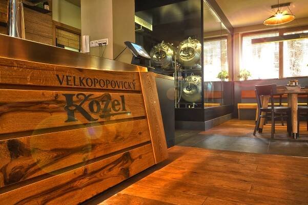 O restauraci Kozlovna / Holešovice 