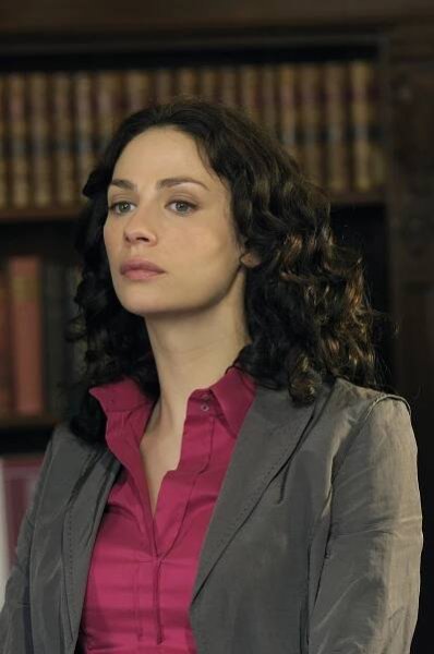 Skladiště 13 - Vesta - Z filmu - Joanne Kelly