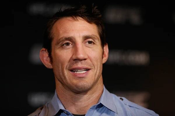 Retired UFC fighter Tim Kennedy apologizes after admitting to lying about military accolade