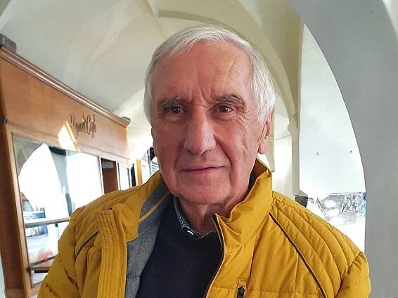 Karel Pražák ukazoval vnoučatům, jak hrál v Motoru hokej