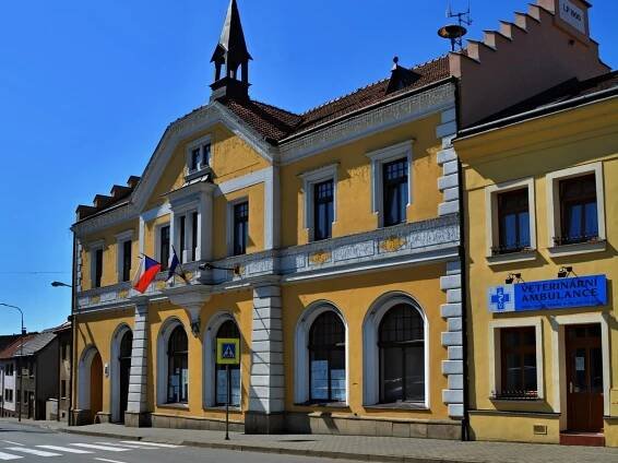Po moderním kulturním domě touží ve Fryštáku. Řešení radnice usilovně hledá