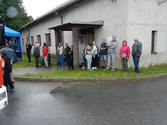 Poděšín střeží dobrovolní hasiči už sto dvacet let. Slavili i navzdory dešti