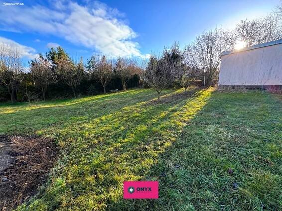 Rekreační pozemek / zahrada 674 m² – Zastávka u Brna | Studna, elektřina, zázemí