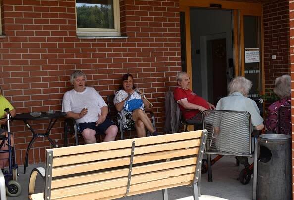 OBRAZEM: Klienti rakovnického domova seniorů si užili hudební odpoledne