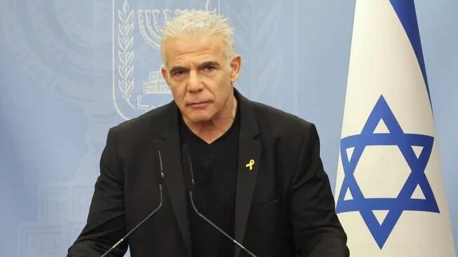 Yair Lapid speaking at Knesset.  