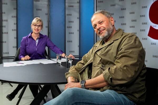 Havran v Aréne: Koniec Večere? Čo iné ako politické zadanie. Nové vedenie STVR reláciu roky nevidelo