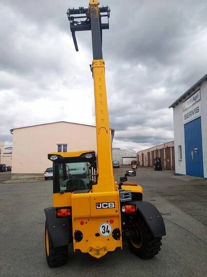 Teleskopický manipulátor JCB 525-60 Agri Plus - Fast agri s.r.o.