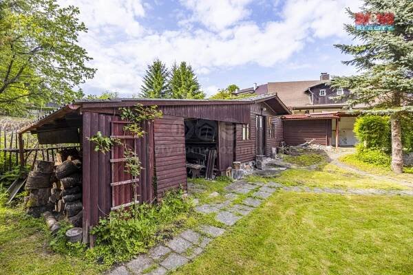 Prodej chalupy s garáží, 944 m², Machov